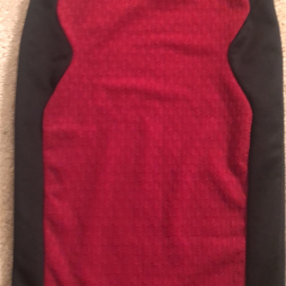 Skirts - Picture 6 of 6